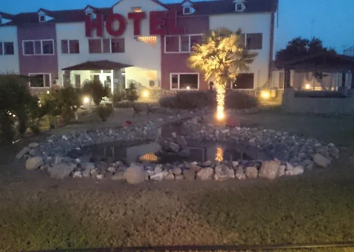 Konstantina 2* Rodopoli